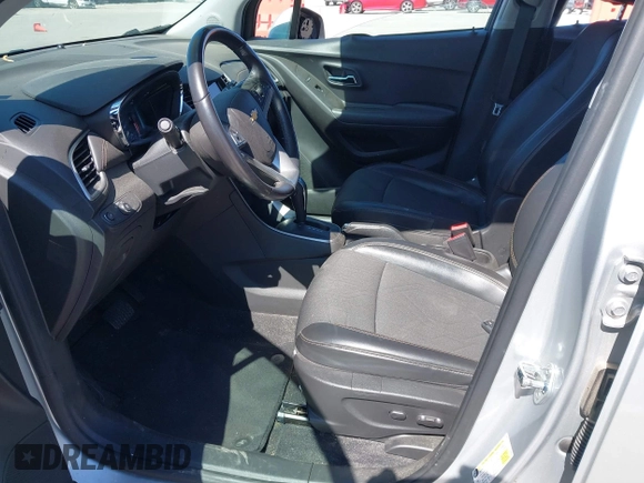 2018 Chevrolet Trax LT with VIN KL7CJLSB4JB734606, listed as a IAAI auction lot 41838892 with 42,122 mi miles. Bid and sale history available at carsss.com. Image 5.