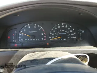 1998 Toyota 4Runner SR5 z VIN JT3GN86R6W0058695, wystawiony jako Copart lot #56430765 z przebiegiem 310 244 mil mil oraz Czysty tytuł • Clean title. Historia ofert i sprzedaży dostępna na DreamBid. Obrazek 9.