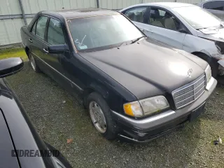 2000 Mercedes-Benz C 230 Kompressor with VIN WDBHA24G5YA805662, listed as a Copart auction lot 46092875 with 152,744 mi miles and Non Repairable. Bid and sale history available at carsss.com. Image 4.