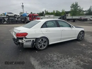 2016 Mercedes-Benz E 350 Luxury z VIN WDDHF8JB0GB281821, wystawiony jako Copart lot #61122545 z przebiegiem 137 276 mil mil oraz Szkoda całkowita • Salvage title. Historia ofert i sprzedaży dostępna na DreamBid. Obrazek 3.