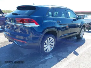 2021 Volkswagen Atlas SE z VIN 1V2KE2CA7MC220524, wystawiony jako IAAI lot #42017287 z przebiegiem 29 380 mil mil oraz . Historia ofert i sprzedaży dostępna na DreamBid. Obrazek 4.