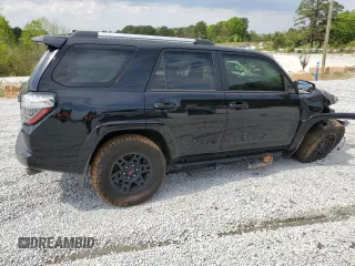 2023 Toyota 4Runner SR5 with VIN JTEEU5JR6P5280360, listed as a Copart auction lot 52409145 with 40,435 mi miles and Salvage title. Bid and sale history available at DreamBid. Image 3.
