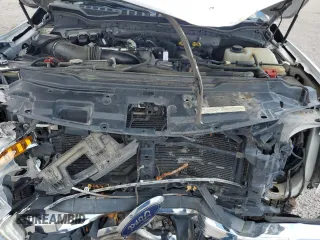 2019 Ford F-350 XL с VIN 1FT8W3BT3KED52392, выставлен на аукционе Copart как лот 62709074 с пробегом 126 670 миль миль и Списание • Salvage title. История ставок и продаж доступна на DreamBid. Изображение 13.