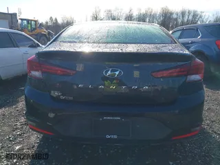 2020 Hyundai Elantra SE with VIN 5NPD74LF2LH515044, listed as a IAAI auction lot 40904053 with 33,341 mi miles. Bid and sale history available at carsss.com. Image 17.