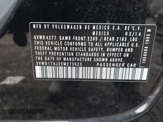 2014 Volkswagen Jetta SE z VIN 3VWD17AJ2EM273523, wystawiony jako IAAI lot #42360638 z przebiegiem 124 583 mil mil oraz . Historia ofert i sprzedaży dostępna na DreamBid. Obrazek 9.