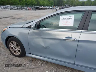 2014 Hyundai Sonata GLS with VIN 5NPEB4AC4EH857304, listed as a IAAI auction lot 42092407 with 139,363 mi miles and . Bid and sale history available at carsss.com. Image 6.
