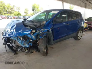 2017 Ford Escape S с VIN 1FMCU0F71HUE86078, выставлен на аукционе IAAI как лот 42395463 с пробегом 62 060 миль миль и . История ставок и продаж доступна на DreamBid. Изображение 18.