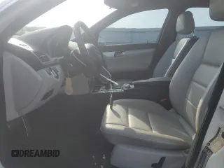 2011 Mercedes-Benz C 300 Sport с VIN WDDGF5EB3BA523150, выставлен на аукционе Copart как лот 58926245 с пробегом 176 112 миль миль и Списание • Salvage title. История ставок и продаж доступна на DreamBid. Изображение 7.