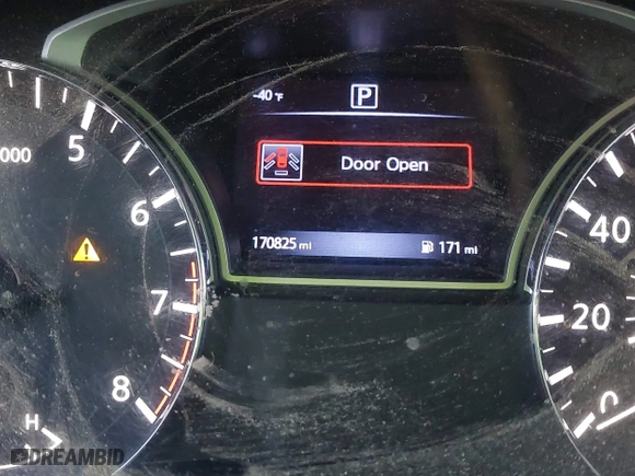 2018 Nissan Altima 2.5 SV with VIN 1N4AL3AP0JC136126, listed as a IAAI auction lot 41431759 with 170,825 mi miles. Bid and sale history available at carsss.com. Image 15.