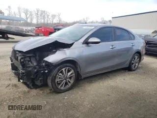 2022 Kia Forte LXS with VIN 3KPF24AD3NE461463, listed as a Copart auction lot 41653354 with 43,759 mi miles and Salvage Title. Bid and sale history available at carsss.com. Image 1.