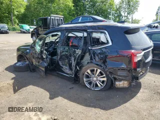 2025 Cadillac XT6 AWD Premium Luxury z VIN 1GYKPDRS9SZ120694, wystawiony jako Copart lot #57130005 z przebiegiem Nie podano mil oraz Szkody całkowita. Historia ofert i sprzedaży dostępna na DreamBid. Obrazek 2.