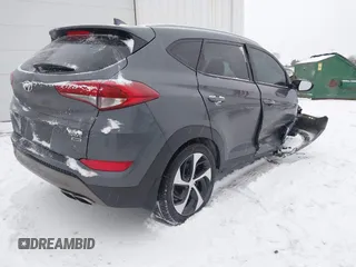 2018 Hyundai Tucson Sport z VIN KM8J3CAL2JU783060, wystawiony jako IAAI lot #41572044 z przebiegiem 83 580 mil mil oraz . Historia ofert i sprzedaży dostępna na DreamBid. Obrazek 4.