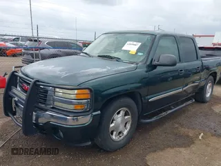 2005 GMC Sierra 1500 SLE z VIN 2GTEC13T451292207, wystawiony jako IAAI lot #42099007 z przebiegiem 225 446 mil mil oraz . Historia ofert i sprzedaży dostępna na DreamBid. Obrazek 6.