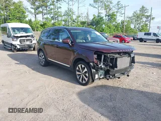 2022 Kia Telluride EX z VIN 5XYP34HCXNG263769, wystawiony jako IAAI lot #42273847 z przebiegiem 20 557 mil mil oraz . Historia ofert i sprzedaży dostępna na DreamBid. Obrazek 1.