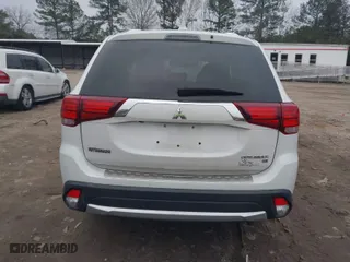 2017 Mitsubishi Outlander SE with VIN JA4AD3A36HZ039163, listed as a IAAI auction lot 41485061 with 87,035 mi miles. Bid and sale history available at carsss.com. Image 16.
