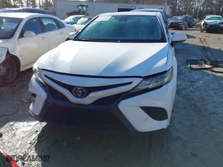 2020 Toyota Camry SE with VIN 4T1G11AK6LU504482, listed as a IAAI auction lot 41408363 with 103,469 mi miles. Bid and sale history available at carsss.com. Image 12.