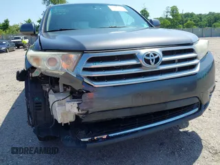 2012 Toyota Highlander with VIN 5TDBK3EH9CS163296, listed as a IAAI auction lot 42512522 with 145,886 mi miles and . Bid and sale history available at DreamBid. Image 17.