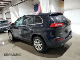 2016 Jeep Cherokee Altitude z VIN 1C4PJMCB7GW269314, wystawiony jako Copart lot #63018025 z przebiegiem 102 179 mil mil oraz Szkoda całkowita • Salvage title. Historia ofert i sprzedaży dostępna na DreamBid. Obrazek 2.