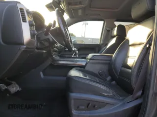 2015 GMC Sierra 2500HD Denali z VIN 1GT120E82FF136326, wystawiony jako Copart lot #55306345 z przebiegiem 181 532 mil mil oraz Szkoda całkowita • Salvage title. Historia ofert i sprzedaży dostępna na DreamBid. Obrazek 7.