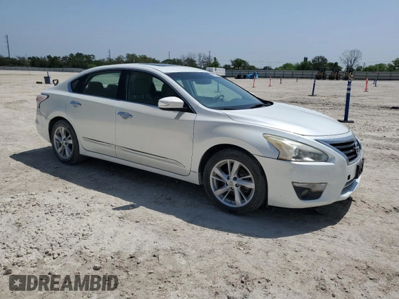 2014 Nissan Altima S with VIN 1N4AL3AP9EC116267, listed as a Copart auction lot 50565465 with 272,019 mi miles and Salvage Title. Bid and sale history available at DreamBid. Image 4.