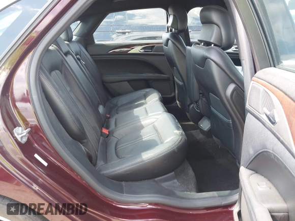 2017 Lincoln MKZ Reserve z VIN 3LN6L5F99HR648769, wystawiony jako IAAI lot #42252379 z przebiegiem 53 656 mil mil oraz . Historia ofert i sprzedaży dostępna na DreamBid. Obrazek 8.