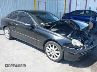 2004 Mercedes-Benz CLK-Class 3.2L with VIN WDBTJ65J64F107943, listed as a IAAI auction lot 41938425 with 187,483 mi miles. Bid and sale history available at carsss.com. Image 1.