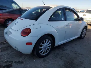 2004 Volkswagen New Beetle Coupe GLS with VIN 3VWCK31C64M406513, listed as a Copart auction lot 83392584 with 131,876 mi miles and Clean Title. Bid and sale history available at carsss.com. Image 3.