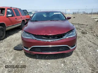 2015 Chrysler 200 C z VIN 1C3CCCEGXFN610676, wystawiony jako Copart lot #50576045 z przebiegiem 183 912 mil mil oraz Tytuł czysty. Historia ofert i sprzedaży dostępna na DreamBid. Obrazek 5.