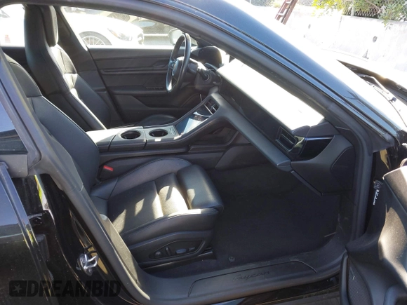 2022 Porsche Taycan z VIN WP0AA2Y10NSA11640, wystawiony jako IAAI lot #41215410 z przebiegiem 25 749 mil mil oraz . Historia ofert i sprzedaży dostępna na DreamBid. Obrazek 5.