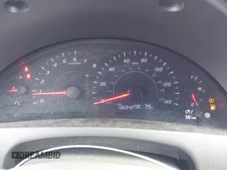 2007 Toyota Camry CE z VIN 4T1BE46K17U086895, wystawiony jako IAAI lot #42486025 z przebiegiem 136 942 mil mil oraz . Historia ofert i sprzedaży dostępna na DreamBid. Obrazek 7.