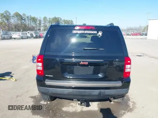 2017 Jeep Patriot Sport z VIN 1C4NJPBB2HD187577, wystawiony jako IAAI lot #41669810 z przebiegiem 53 438 mil mil oraz . Historia ofert i sprzedaży dostępna na DreamBid. Obrazek 16.