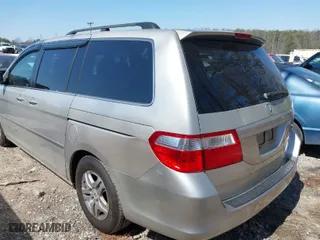 2005 Honda Odyssey EX-L with VIN 5FNRL38795B115738, listed as a IAAI auction lot 41789669 with 292,926 mi miles. Bid and sale history available at carsss.com. Image 3.