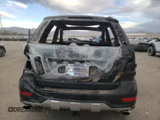 2010 Mercedes-Benz M 550 with VIN 4JGBB7CB6AA541036, listed as a Copart auction lot 77017504 with Not Provided miles and Non Repairable. Bid and sale history available at DreamBid. Image 6.