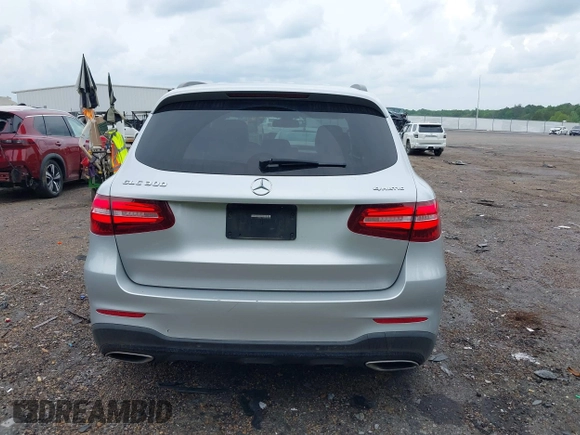 2019 Mercedes-Benz GLC 300 z VIN WDC0G4KB7KV170499, wystawiony jako IAAI lot #42096847 z przebiegiem 81 951 mil mil oraz . Historia ofert i sprzedaży dostępna na DreamBid. Obrazek 16.