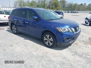 2017 Nissan Pathfinder S with VIN 5N1DR2MN4HC603631, listed as a IAAI auction lot 41901005 with 138,432 mi miles. Bid and sale history available at carsss.com. Image 1.