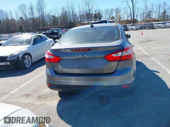 2012 Ford Focus SE with VIN 1FAHP3F23CL287402, listed as a IAAI auction lot 41814364 with 181,686 mi miles. Bid and sale history available at carsss.com. Image 16.