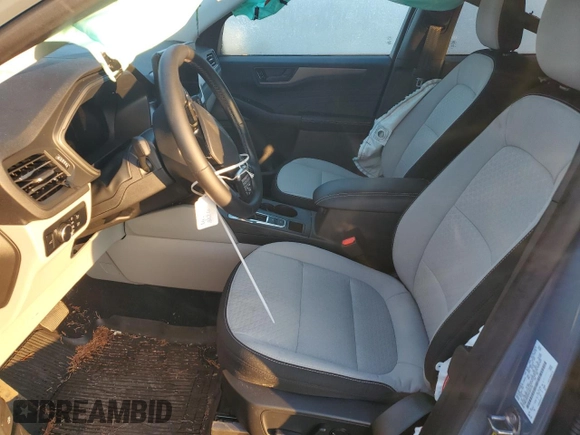 2024 Ford Escape Active with VIN 1FMCU9GNXRUB43126, listed as a Copart auction lot 42255715 with 4,614 mi miles and Salvage Title. Bid and sale history available at DreamBid. Image 7.