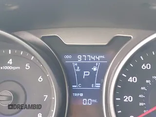 2016 Hyundai Veloster with VIN KMHTC6AD6GU251094, listed as a IAAI auction lot 41971550 with 97,744 mi miles. Bid and sale history available at carsss.com. Image 15.