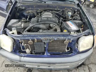 2000 Toyota Tundra SR5 with VIN 5TBRT3415YS027876, listed as a Copart auction lot 51021135 with 189,279 mi miles and Salvage Title. Bid and sale history available at DreamBid. Image 11.