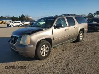 2011 GMC Yukon XL SLT with VIN 1GKS1KE09BR271636, listed as a Copart auction lot 85499874 with 232,705 mi miles and Salvage Title. Bid and sale history available at carsss.com. Image 1.