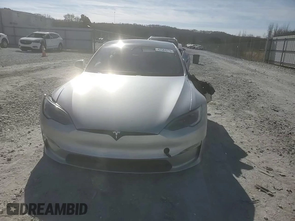 2024 Tesla Model S с VIN 5YJSA1E56RF541102, выставлен на аукционе Copart как лот 42584275 с пробегом Не указан миль и Списание • Salvage title. История ставок и продаж доступна на DreamBid. Изображение 11.