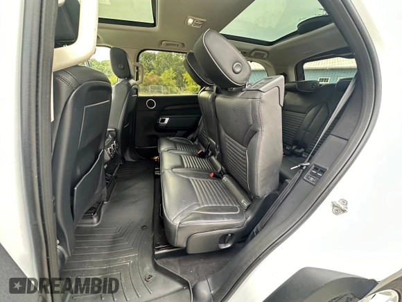 2017 Land Rover Discovery HSE with VIN SALRRBBV0HA026033, listed as a Copart auction lot 72462514 with 90,532 mi miles and Clean Title. Bid and sale history available at carsss.com. Image 12.