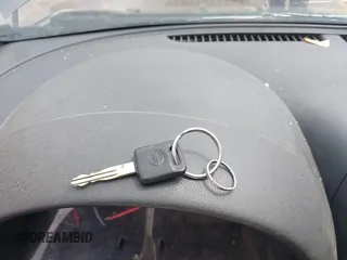 2016 Nissan Versa S z VIN 3N1CN7AP2GL874174, wystawiony jako IAAI lot #42316199 z przebiegiem 126 507 mil mil oraz . Historia ofert i sprzedaży dostępna na DreamBid. Obrazek 11.