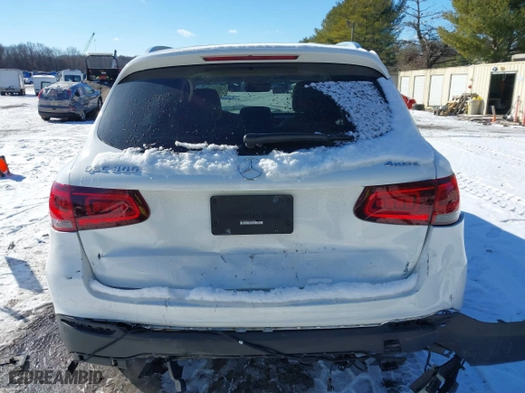 2022 Mercedes-Benz GLC with VIN W1N0G8EB7NG119580, listed as a IAAI auction lot 41239778 with 28,551 mi miles. Bid and sale history available at carsss.com. Image 16.
