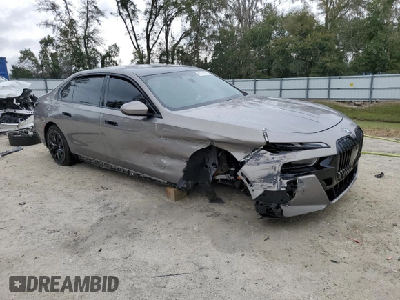 2024 BMW 7 Series 740i xDrive with VIN WBA33EH05RCS19146, listed as a Copart auction lot 45512345 with 22,825 mi miles and Salvage Title. Bid and sale history available at carsss.com. Image 4.