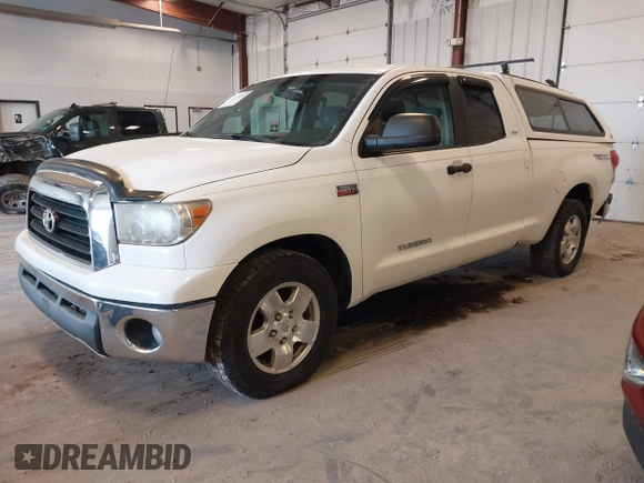 2008 Toyota Tundra z VIN 5TBBV54188S502587, wystawiony jako IAAI lot #41955396 z przebiegiem 155 718 mil mil oraz . Historia ofert i sprzedaży dostępna na DreamBid. Obrazek 17.