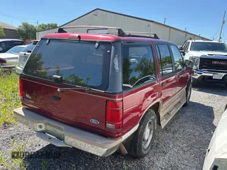 1994 Ford Explorer Eddie Bauer с VIN 1FMDU34X2RUB28840, выставлен на аукционе Copart как лот 64414895 с пробегом 95 520 миль миль и Чистый • Clean title. История ставок и продаж доступна на DreamBid. Изображение 4.