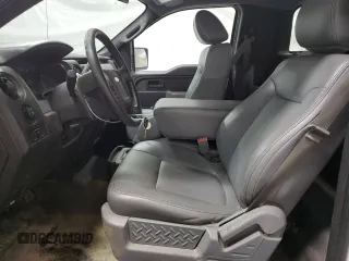 2014 Ford F-150 XL z VIN 1FTMF1EM9EKD54015, wystawiony jako Copart lot #55677975 z przebiegiem 131 815 mil mil oraz Czysty tytuł • Clean title. Historia ofert i sprzedaży dostępna na DreamBid. Obrazek 7.