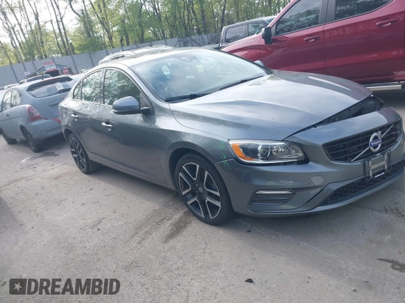 2017 Volvo S60 Dynamic z VIN YV140MTL3H2427908, wystawiony jako IAAI lot #42221185 z przebiegiem 65 432 mil mil oraz . Historia ofert i sprzedaży dostępna na DreamBid. Obrazek 1.