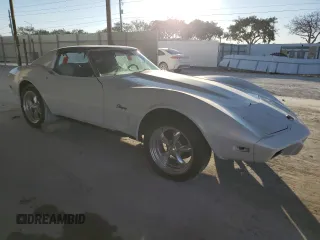 1976 Chevrolet Corvette with VIN 1Z37L6S446477, listed as a Copart auction lot 81751514 with 1,992 mi miles and Clean title. Bid and sale history available at DreamBid. Image 4.